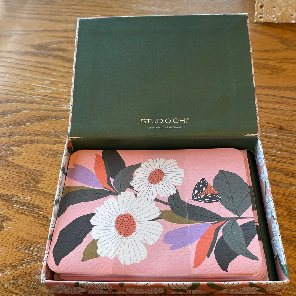 NEW Studio Oh! Floral Note Card Set🌺
